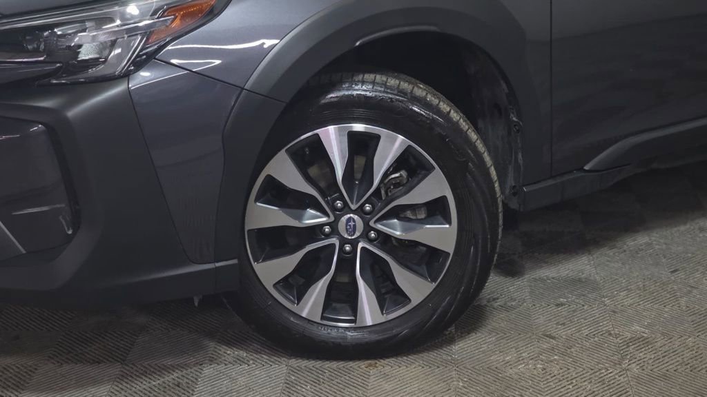 Used 2023 Subaru Outback Limited image 2