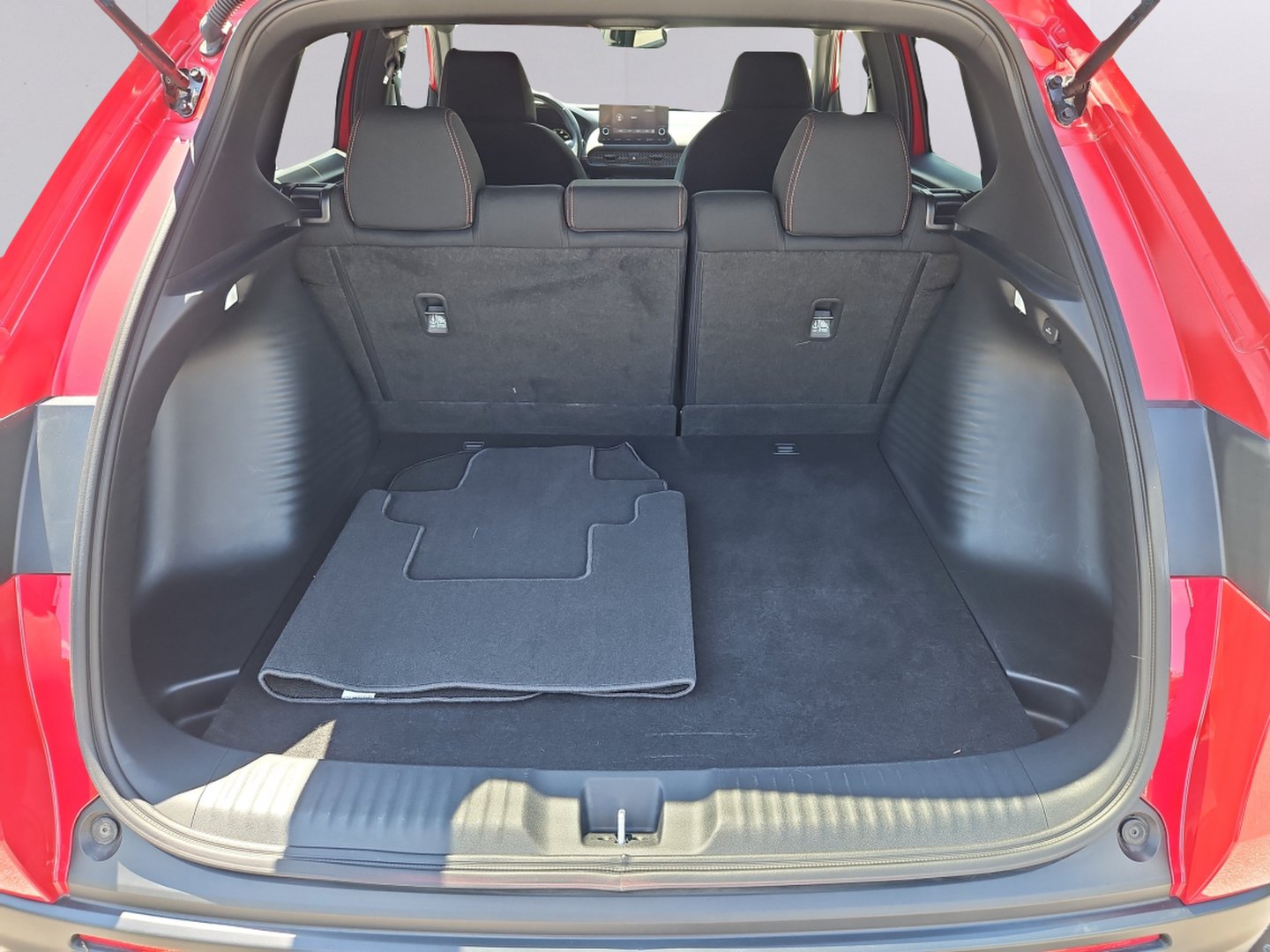 Certified 2025 Honda HR-V Sport image 30