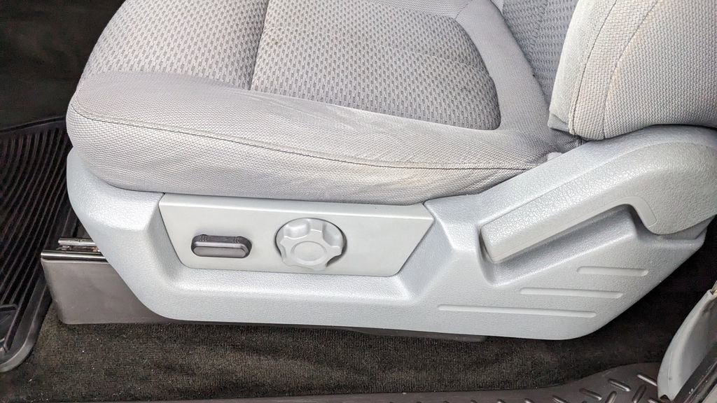 Used 2012 Ford F150 XLT w/ XLT Chrome Pkg image 27