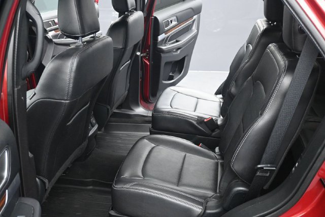 Certified 2019 Ford Explorer Limited w/ Ford Safe & Smart Package AWD/4WD image 5