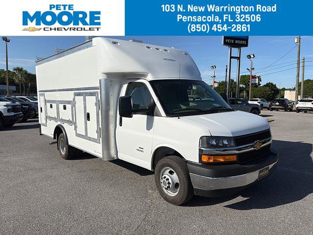 New 2026 Chevrolet Express 4500 w/ Power Convenience Package RWD image 1