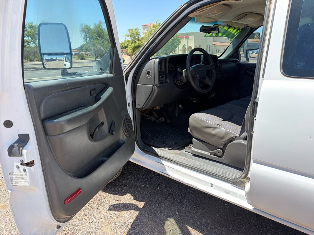 Used 2006 GMC Sierra 3500 W/T RWD image 7