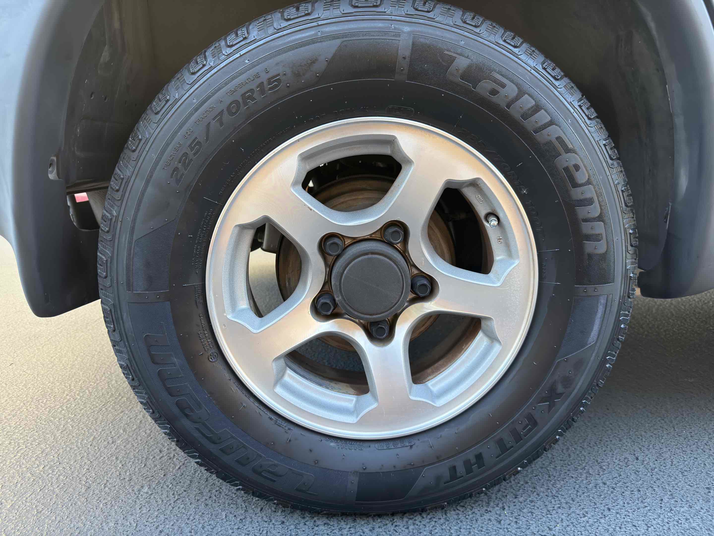 Used 2003 Chevrolet Tracker ZR2 image 19