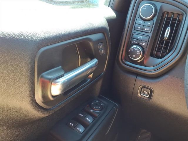 Certified 2022 Chevrolet Silverado 1500 Custom w/ LPO, Dark Essentials Package AWD/4WD image 19
