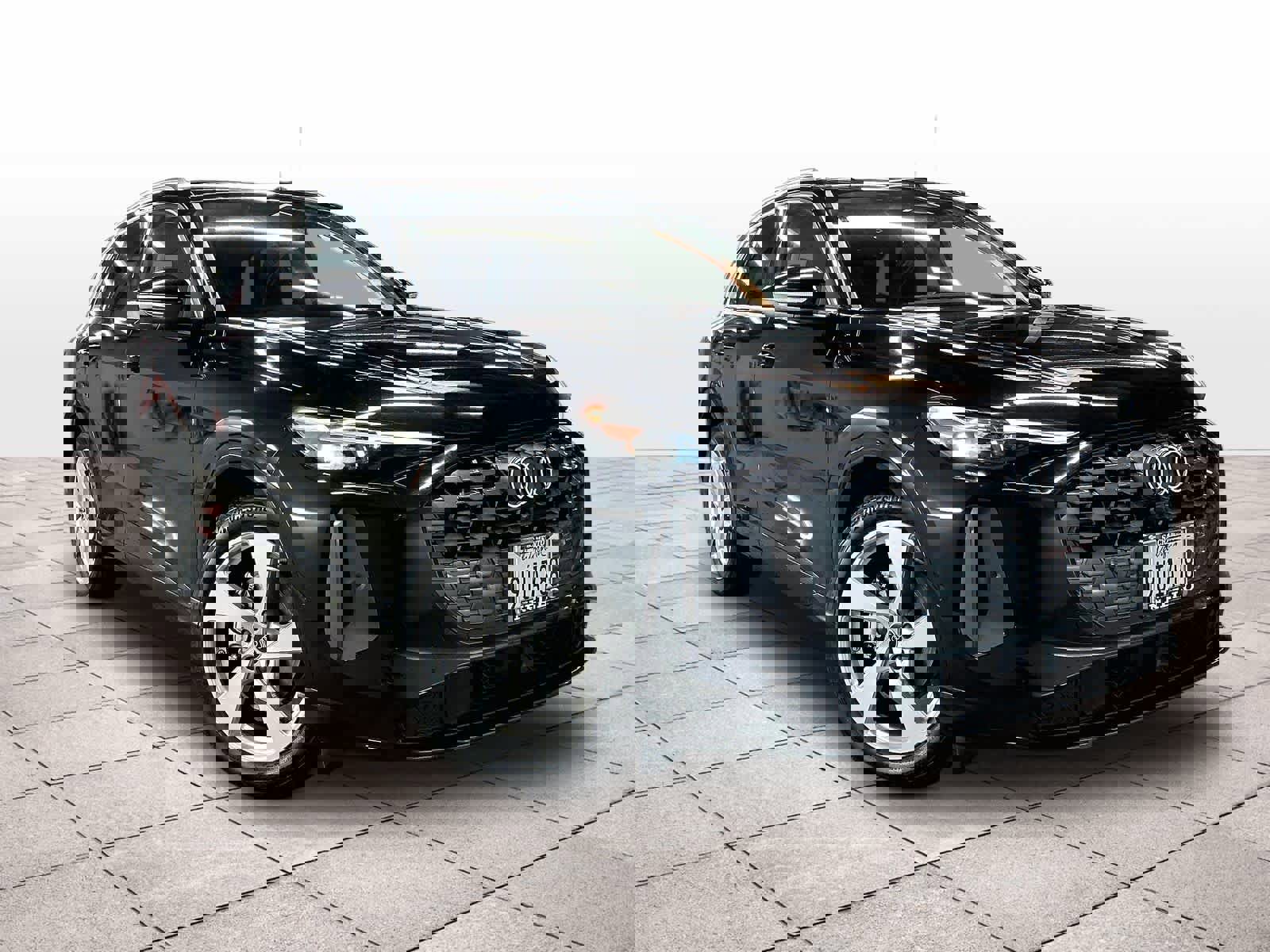 Certified 2025 Audi Q5 Prestige image 2