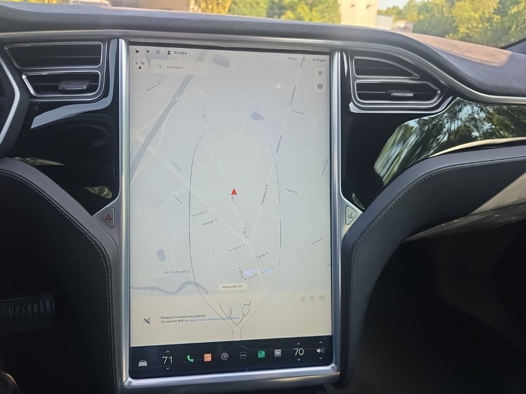 Used 2015 Tesla Model S 70D AWD/4WD image 18