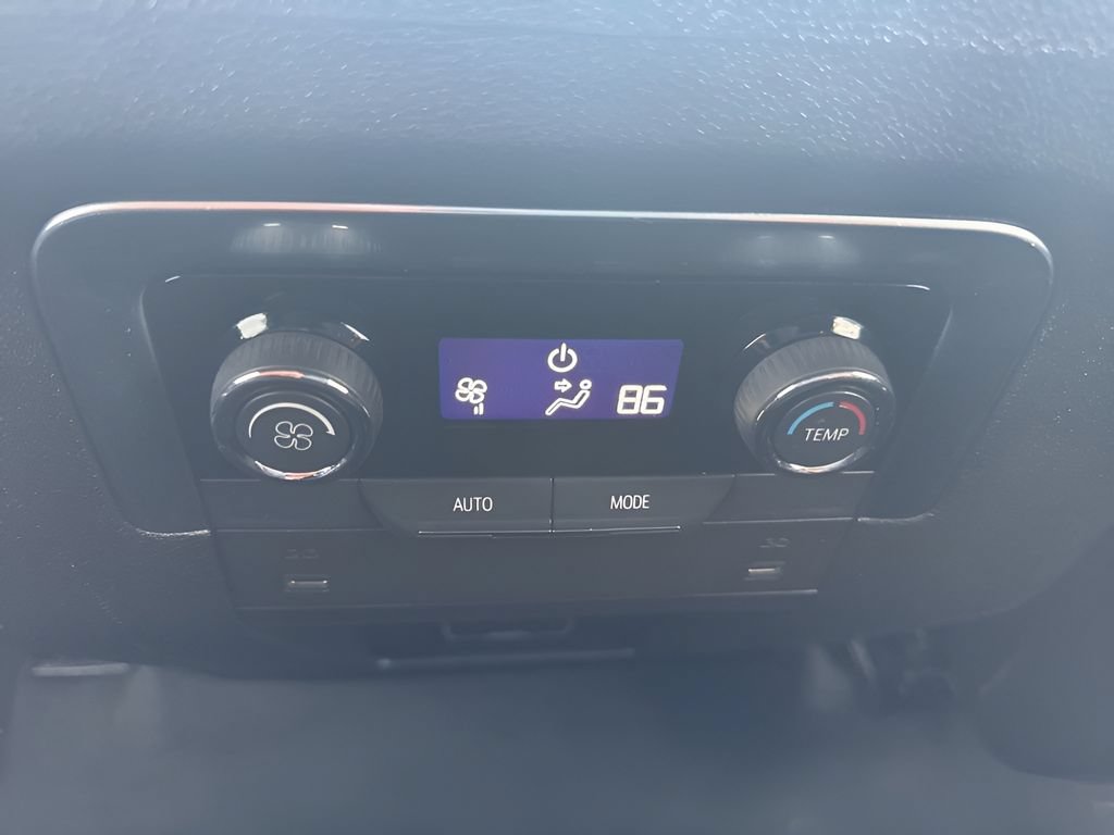 Used 2025 Chevrolet Tahoe LT AWD/4WD image 13