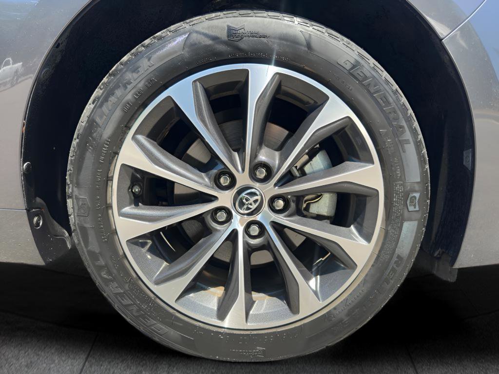 Used 2016 Toyota Avalon XLE image 51