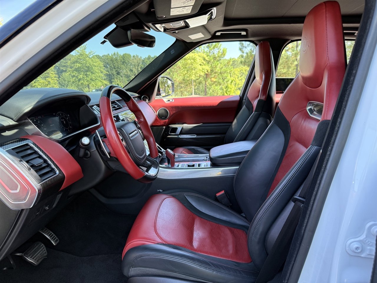 Used 2021 Land Rover Range Rover Sport SVR image 36