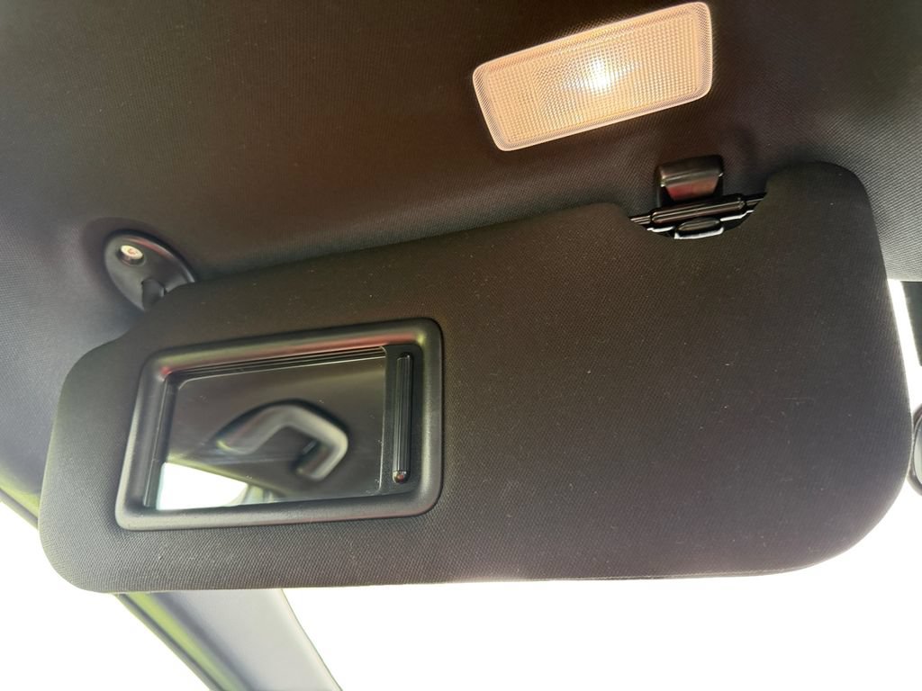 Used 2025 Toyota Camry SE FWD image 18