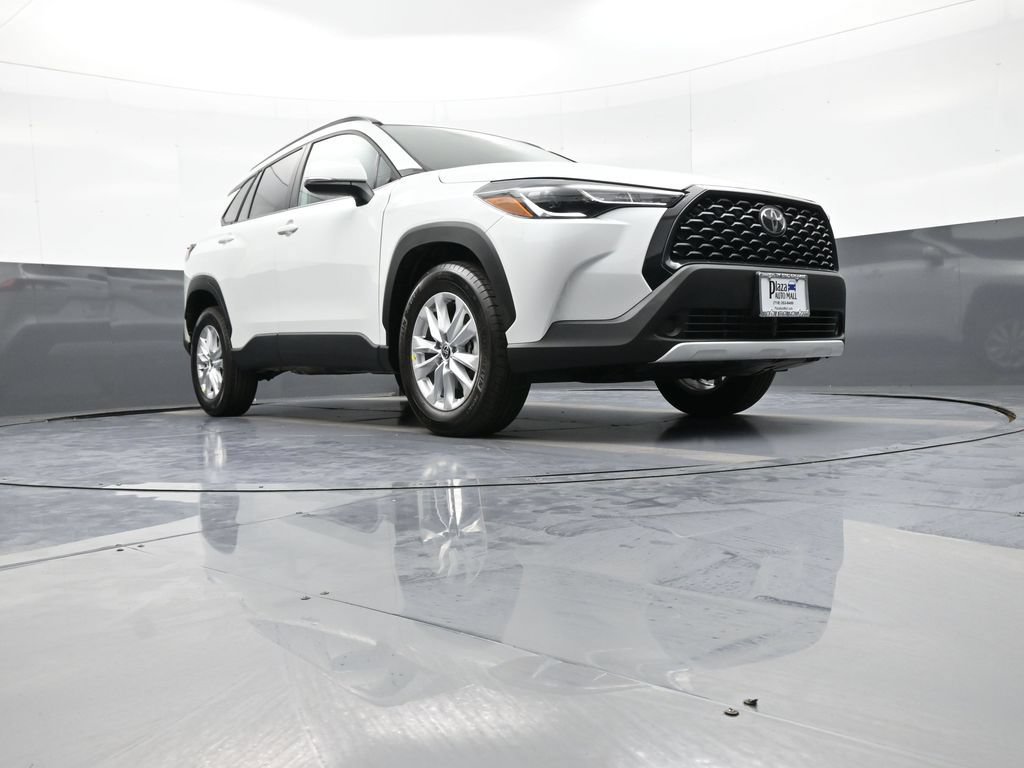 Certified 2024 Toyota Corolla Cross LE AWD/4WD image 27
