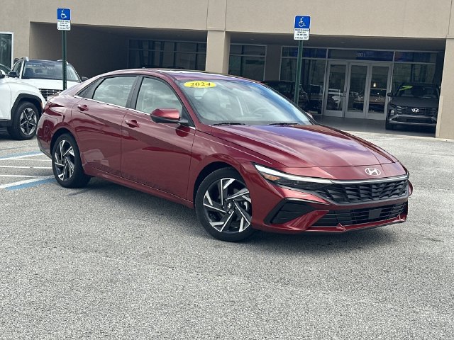 Certified 2024 Hyundai Elantra Limited FWD image 2