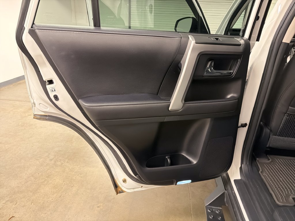 Used 2024 Toyota 4Runner SR5 Premium w/ Moonroof Package AWD/4WD image 29