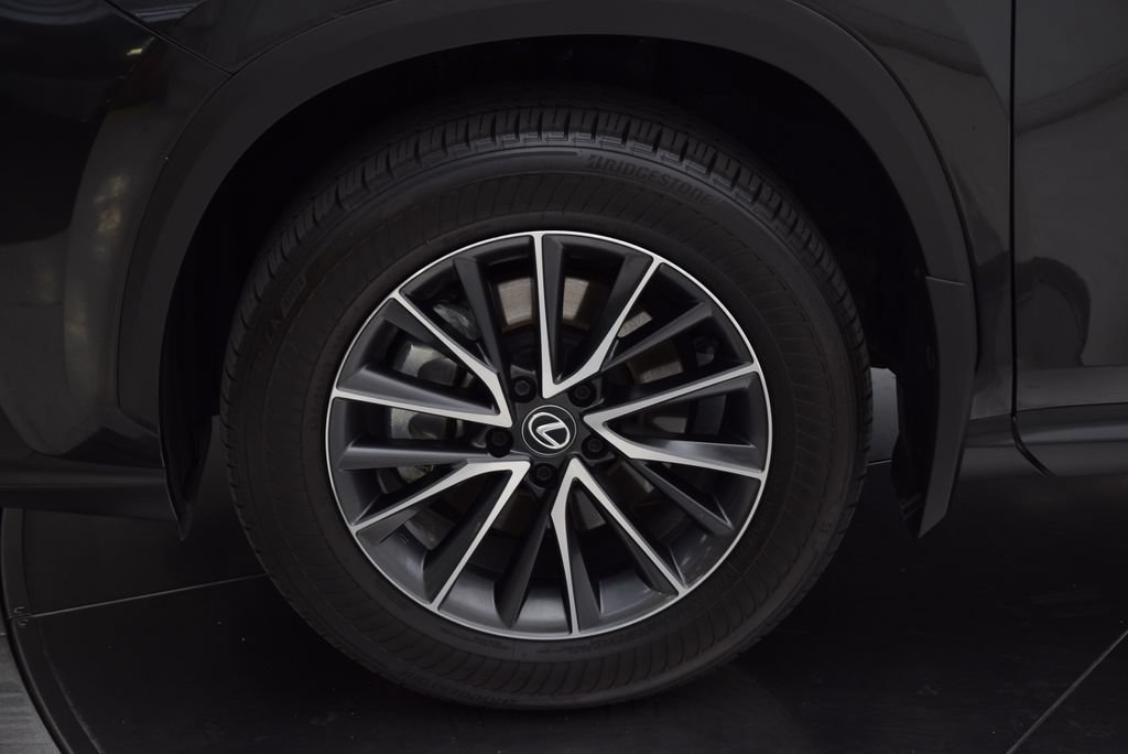 Used 2025 Lexus NX 250 FWD image 12