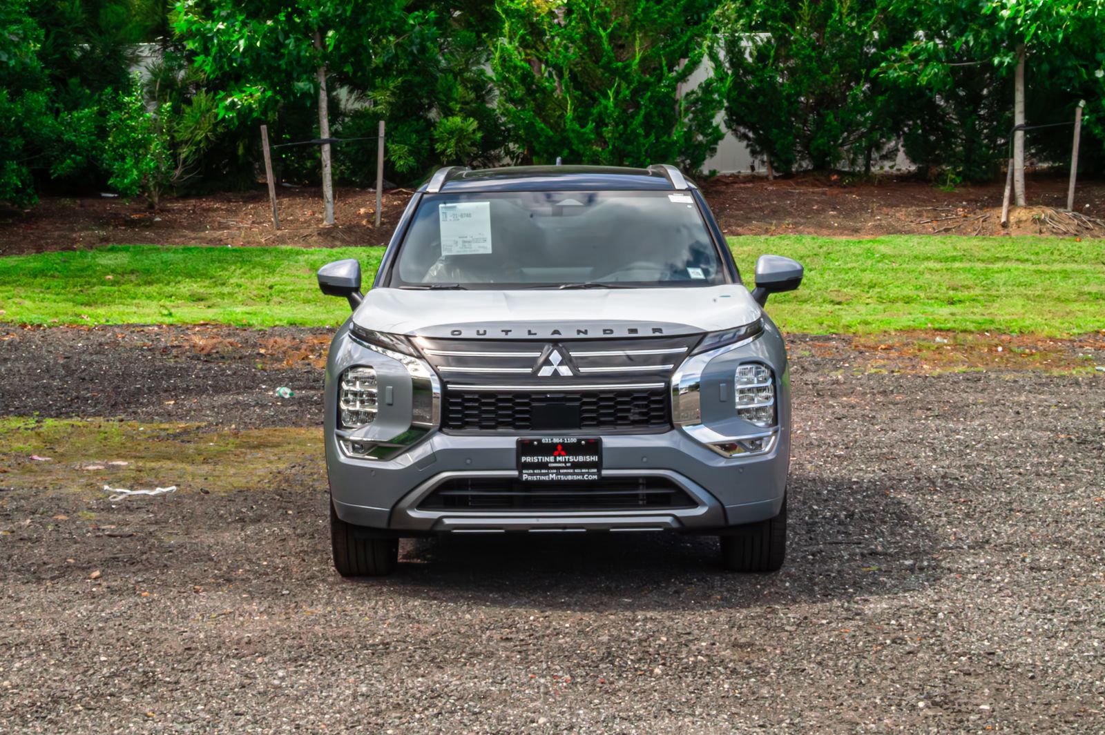 New 2025 Mitsubishi Outlander SEL image 2