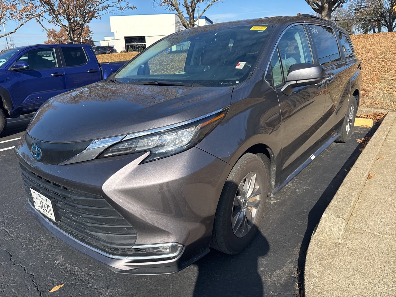 Used 2023 Toyota Sienna XLE