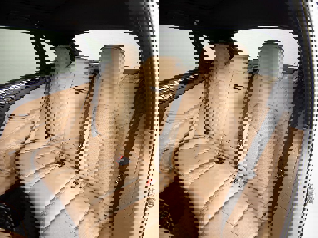 New 2026 Porsche Macan image 31