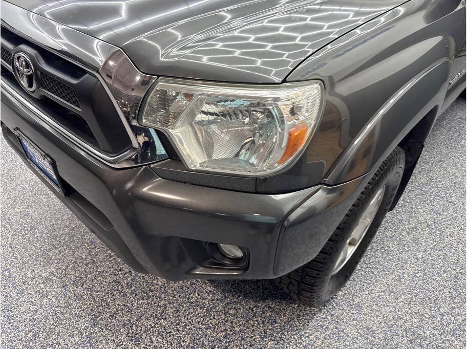 Used 2013 Toyota Tacoma 4x4 Double Cab w/ TRD Off-Road Pkg image 8