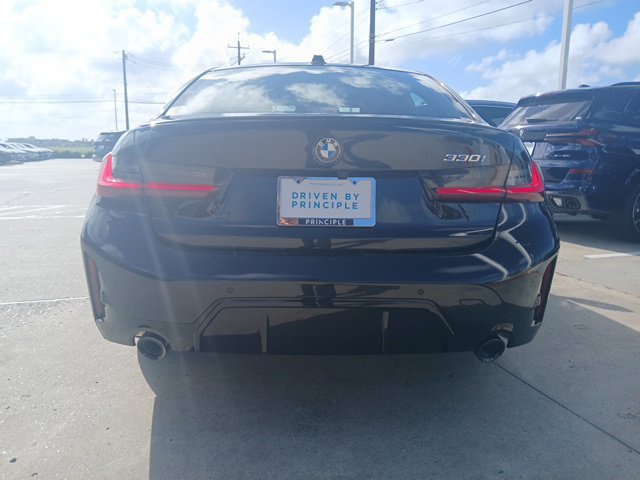 New 2026 BMW 330i Sedan w/ M Sport Package RWD image 8