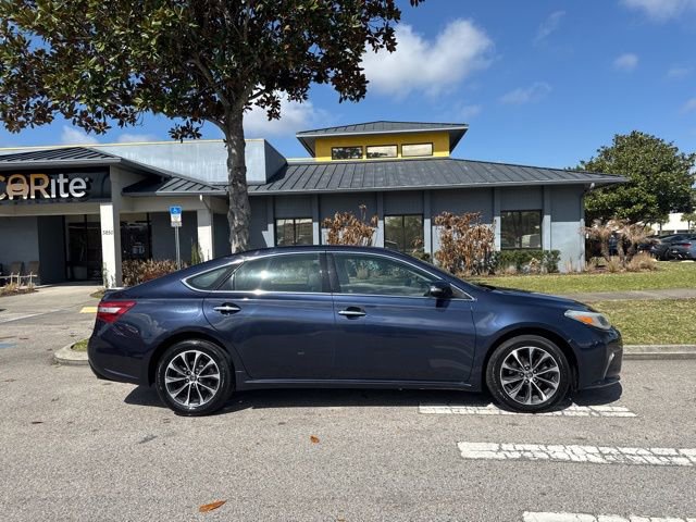 Used 2018 Toyota Avalon XLE image 8