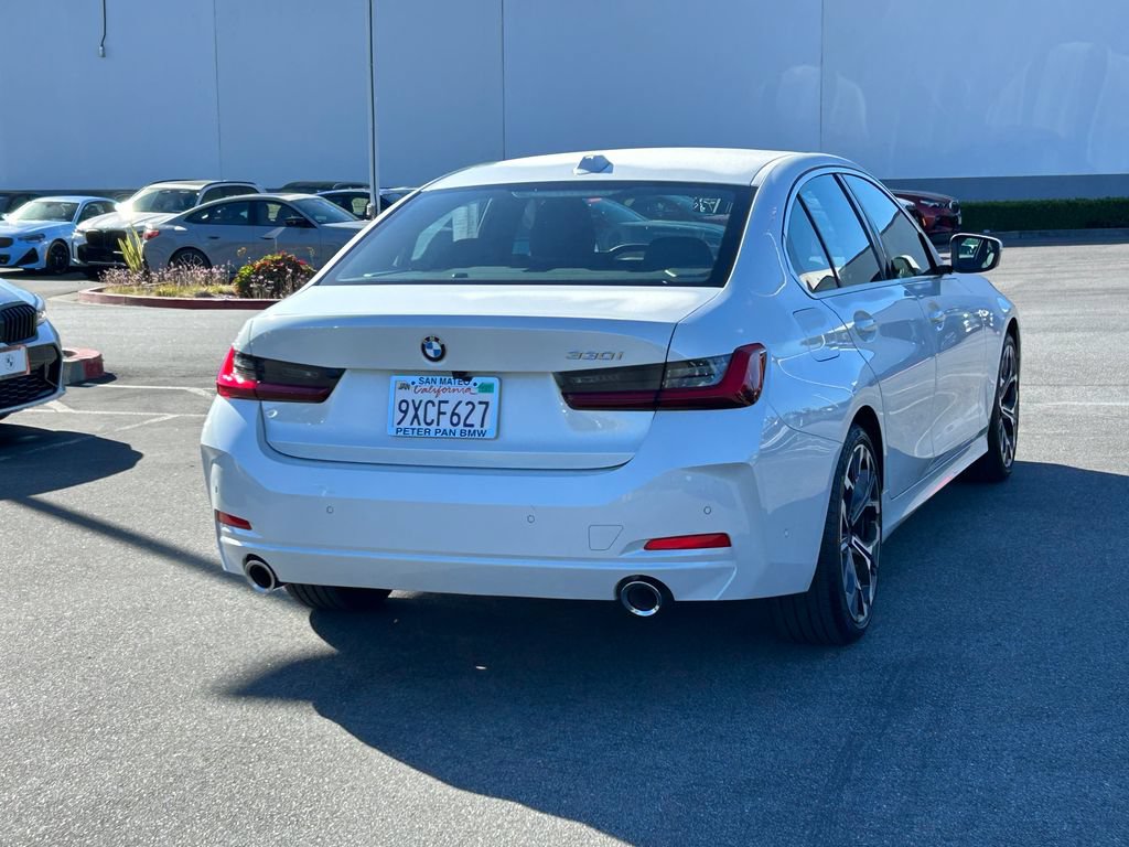 Used 2026 BMW 330i Sedan w/ Premium Package RWD image 5