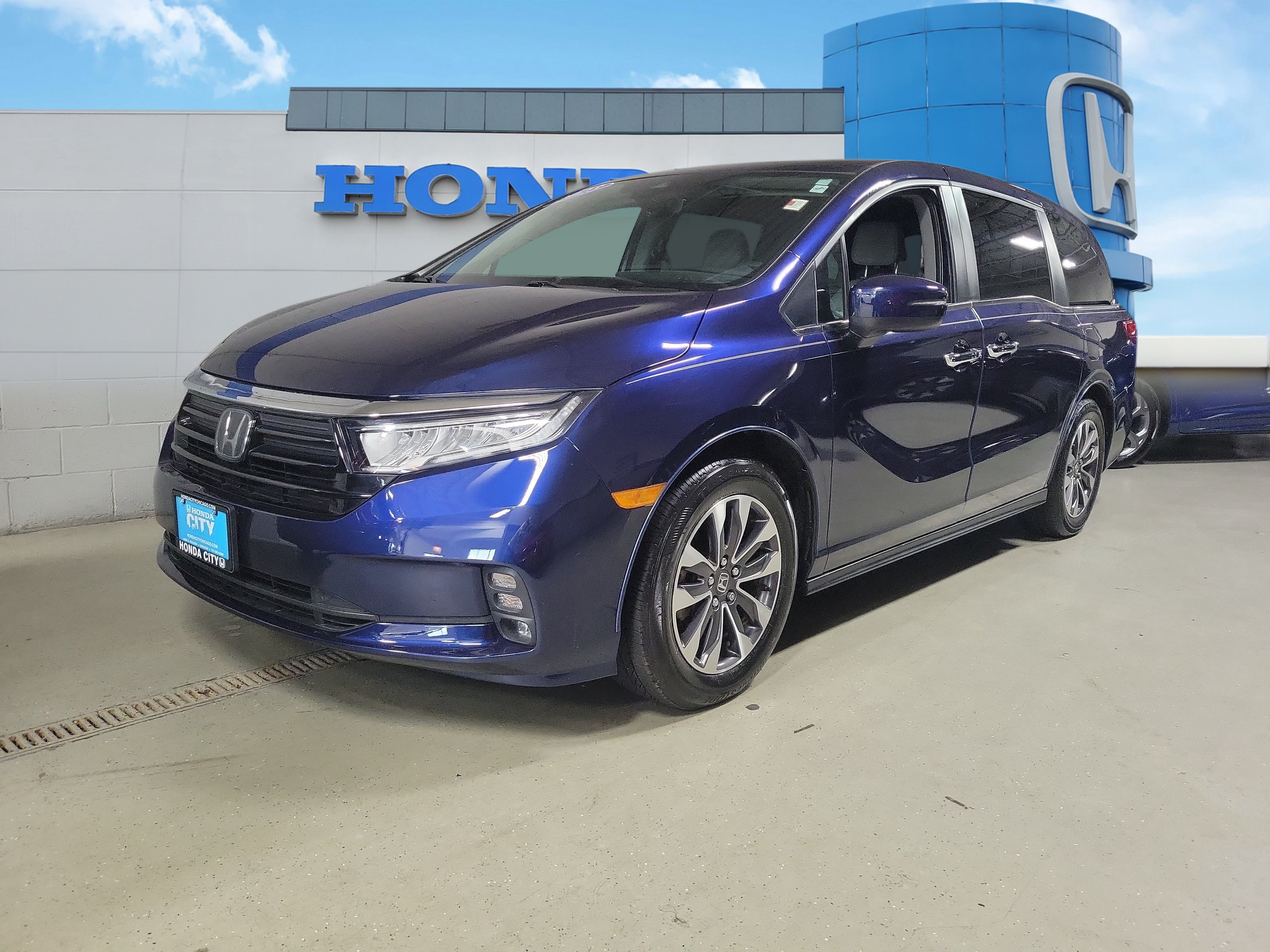 Certified 2023 Honda Odyssey EX-L image 2