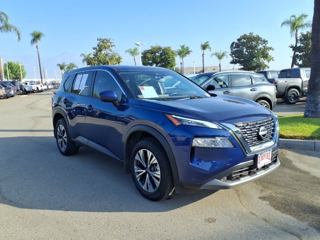 Certified 2023 Nissan Rogue SV FWD image 4