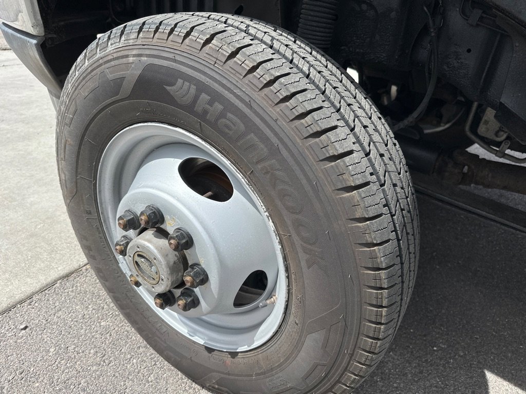 Used 2021 Ford E-350 and Econoline 350 Super Duty w/ Shuttle Bus Prep Package image 5