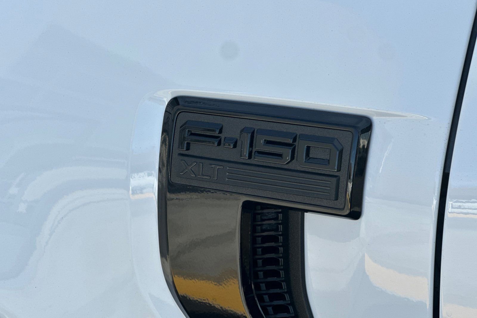 New 2026 Ford F150 XLT w/ Equipment Group 302A MID AWD/4WD image 25