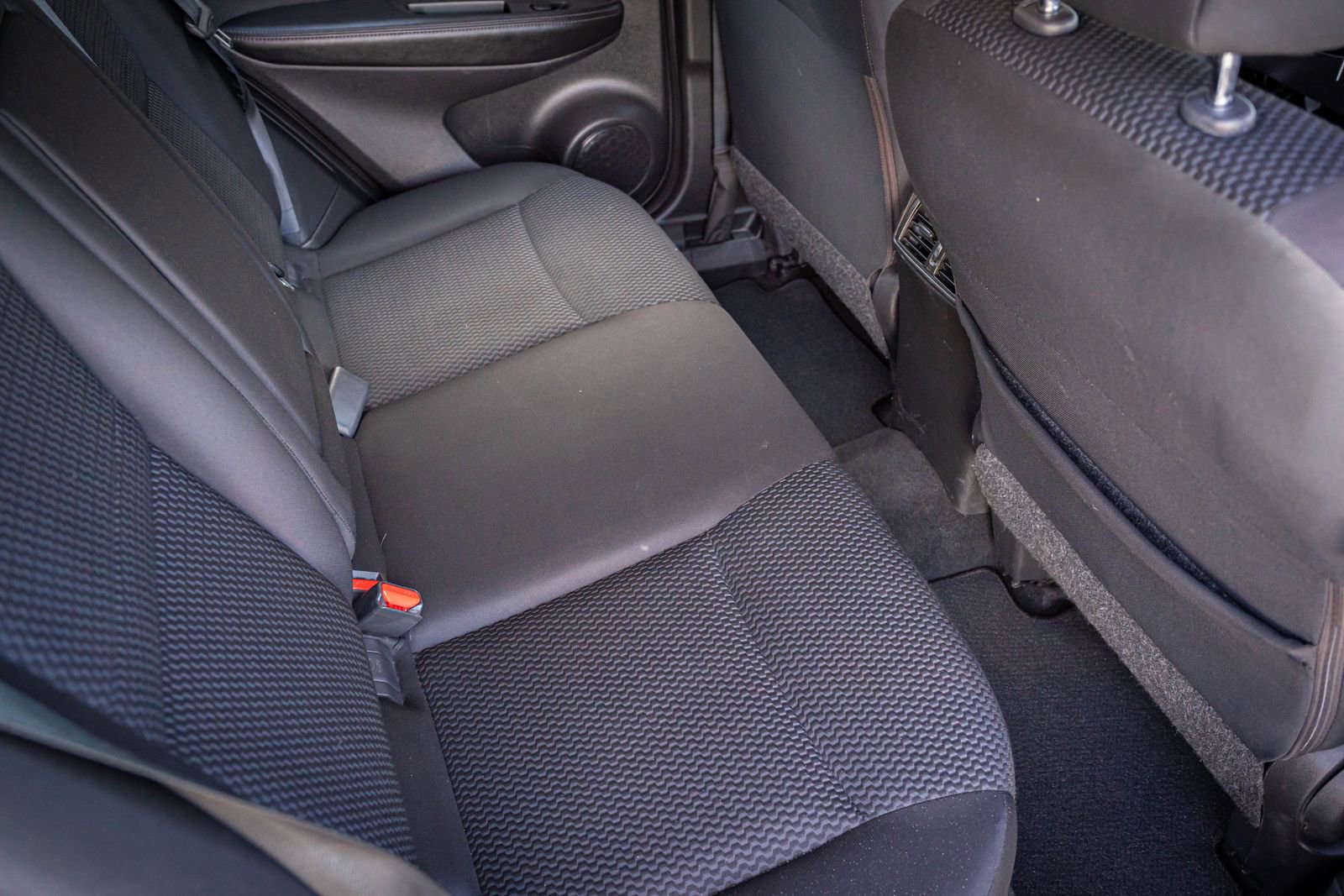 Used 2019 Nissan Rogue Sport S image 24