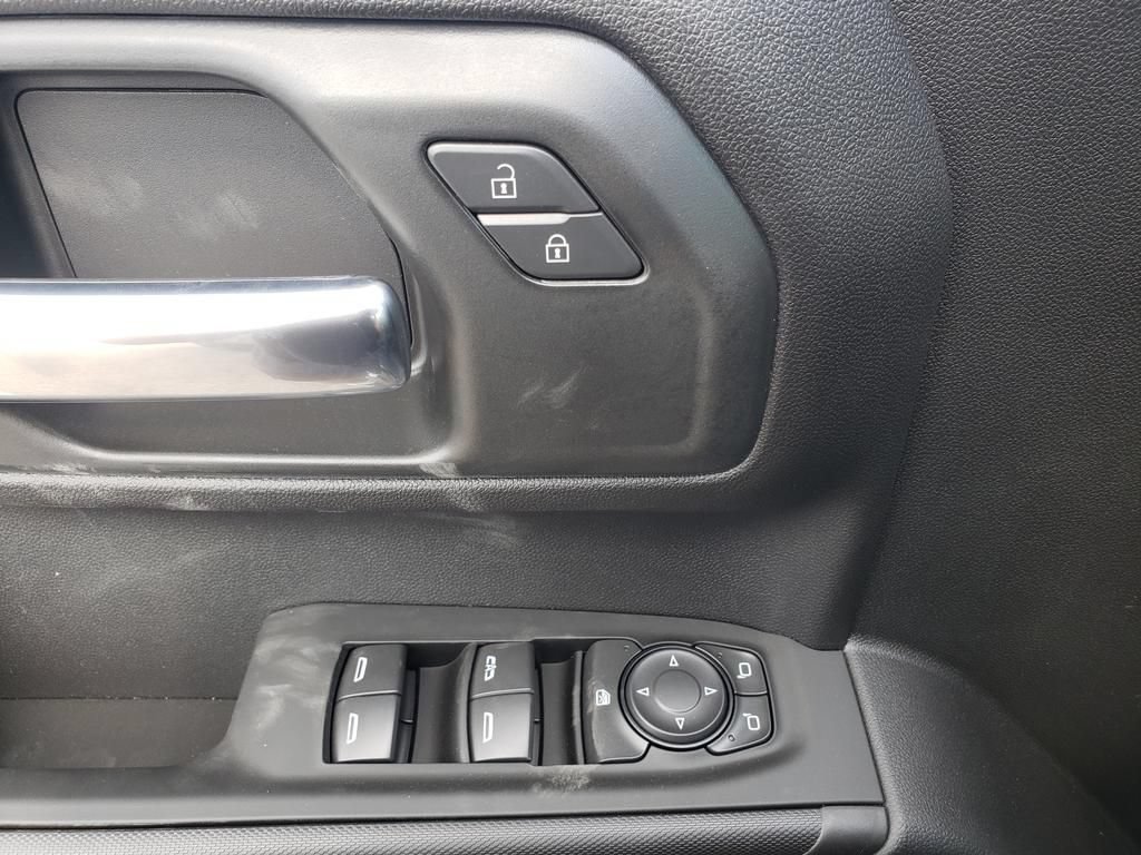 New 2026 Chevrolet Silverado 1500 Custom w/ LPO, Dark Essentials Package AWD/4WD image 27