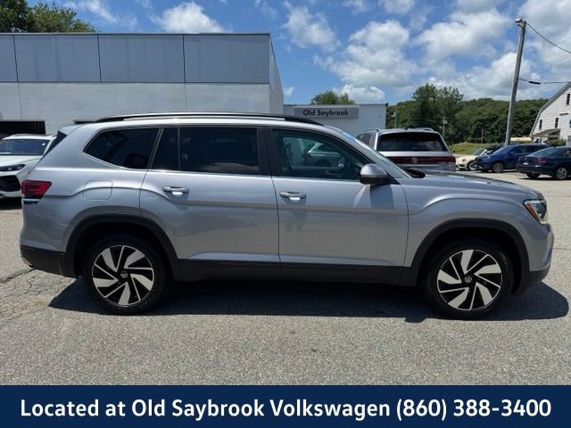 Certified 2025 Volkswagen Atlas SE AWD/4WD image 4