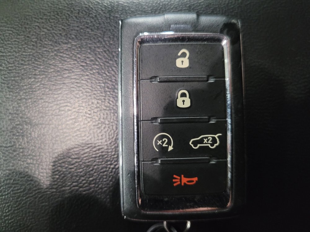 Used 2021 Jeep Grand Cherokee L Limited image 32