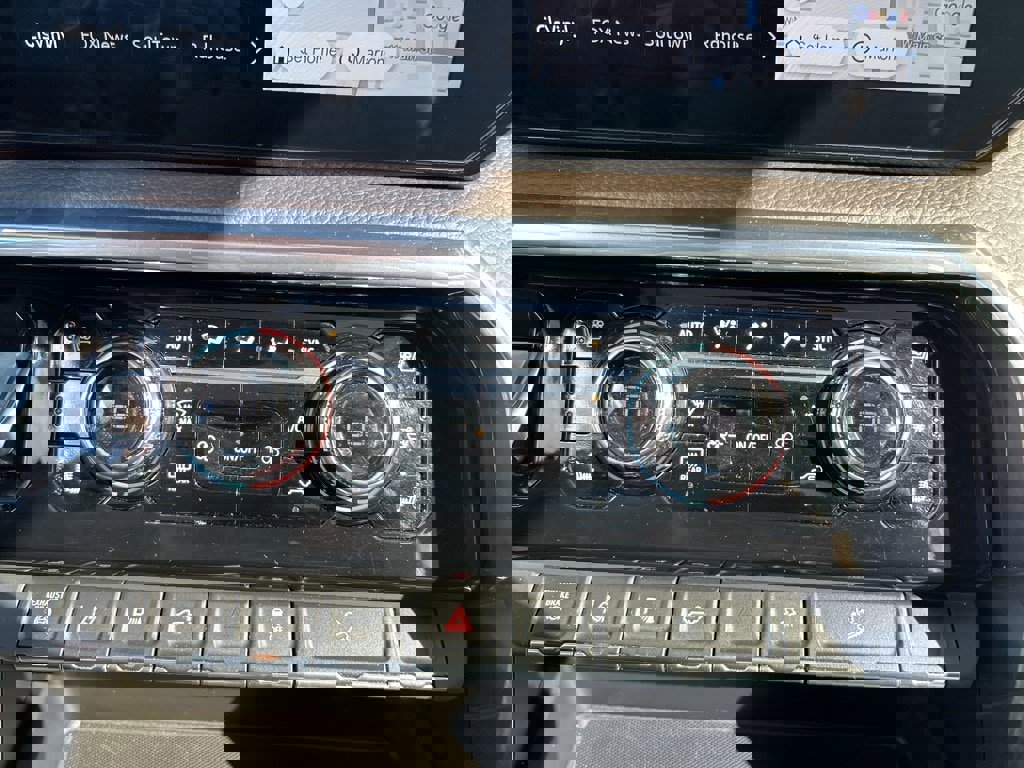 Used 2024 GMC Sierra 2500 Denali w/ Technology Package image 36