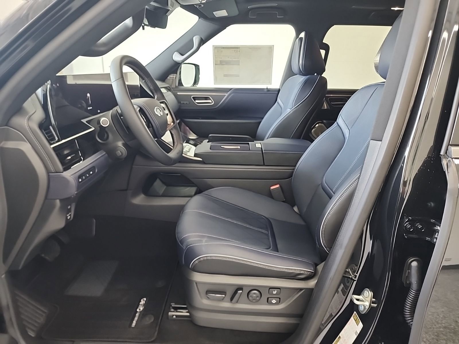 New 2026 INFINITI QX80 4WD image 38
