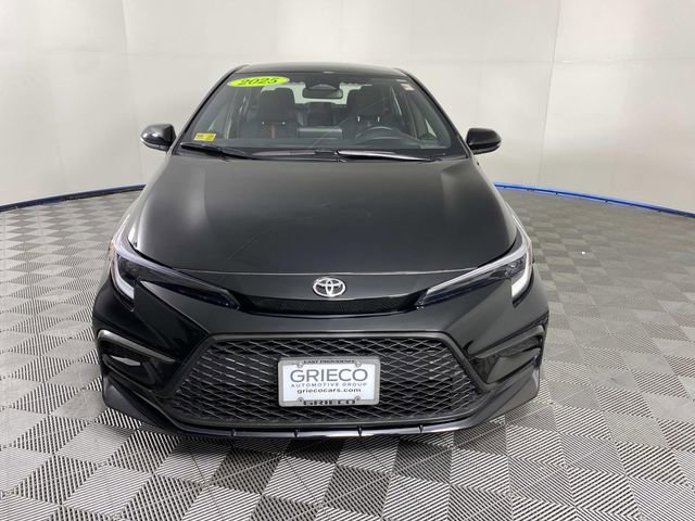 Used 2025 Toyota Corolla SE FWD image 3