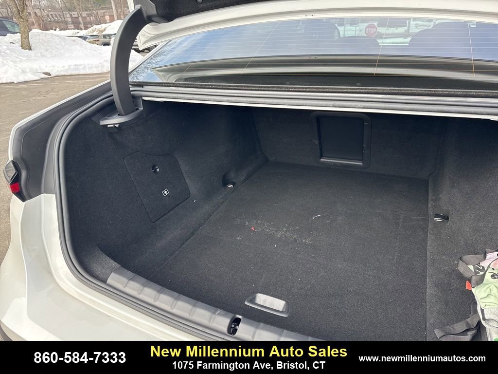 Used 2023 BMW i7 xDrive60 image 19