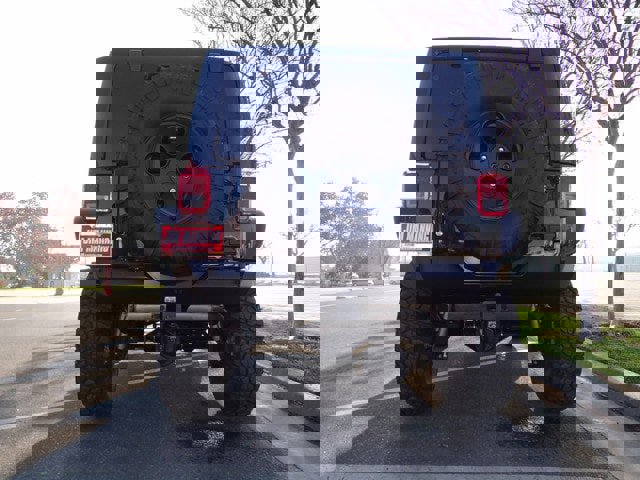 Used 2015 Jeep Wrangler Unlimited Rubicon w/ Connectivity Group image 42