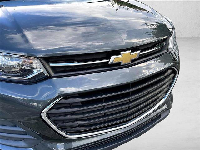 Used 2020 Chevrolet Trax LS FWD image 29
