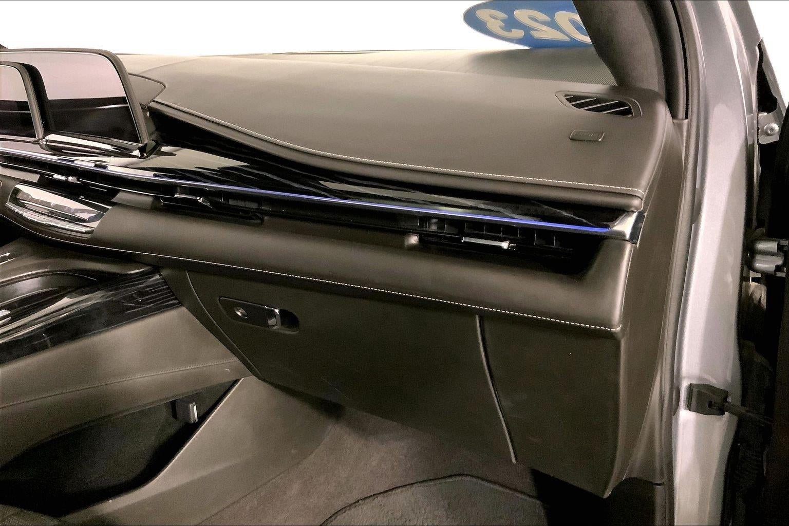 Used 2023 Cadillac Escalade V AWD/4WD image 16