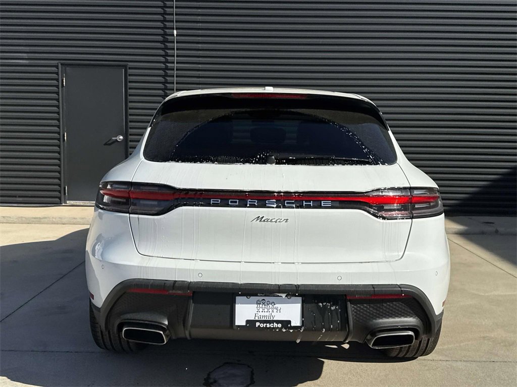 Used 2025 Porsche Macan image 6