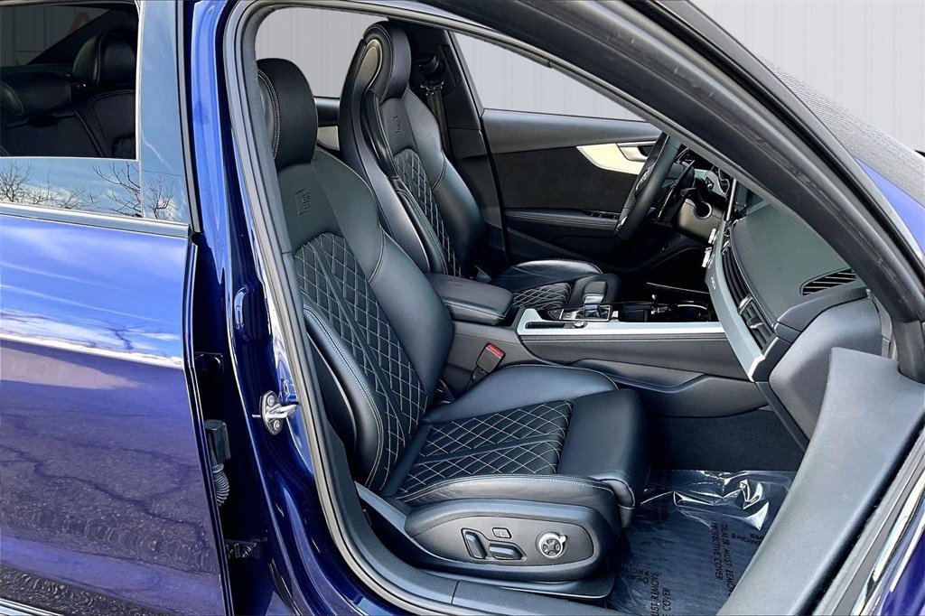 Used 2021 Audi S4 Prestige w/ Prestige Package image 29