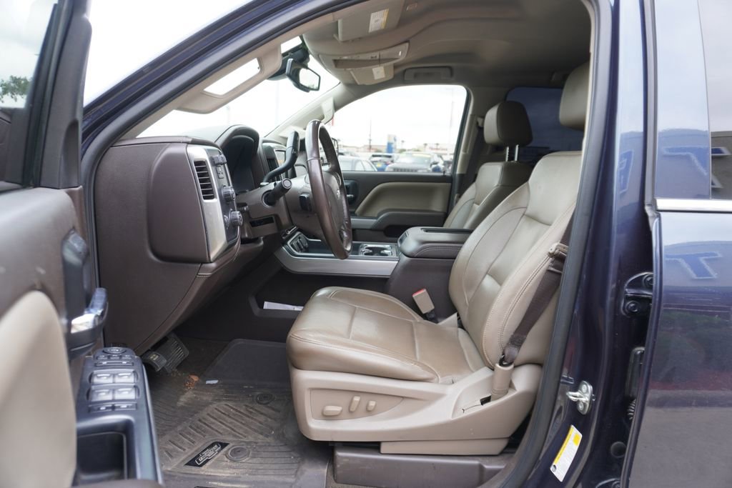 Used 2018 Chevrolet Silverado 1500 LTZ Z71 w/ Centennial Edition AWD/4WD image 7