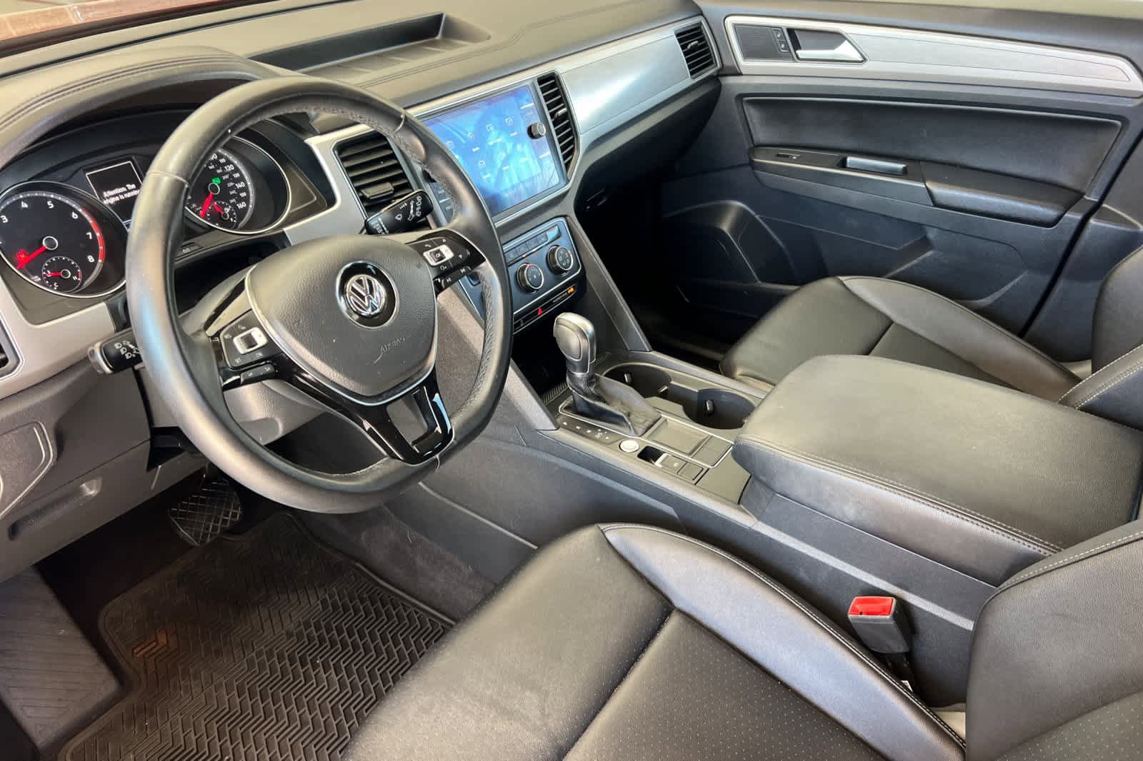Used 2018 Volkswagen Atlas SE FWD image 11