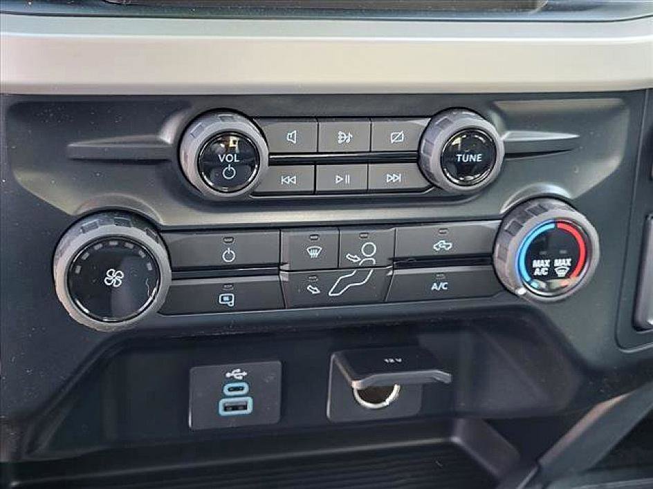 New 2023 Ford F250 XL w/ XL Chrome Package image 11