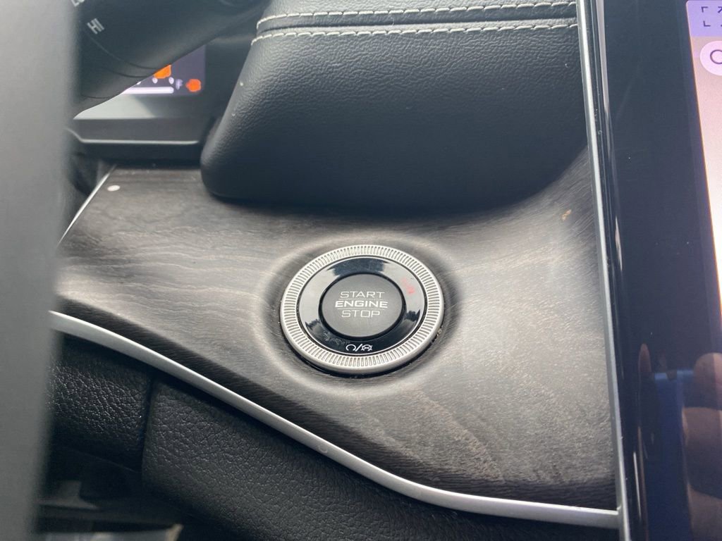 Used 2023 Jeep Grand Cherokee L Limited image 29