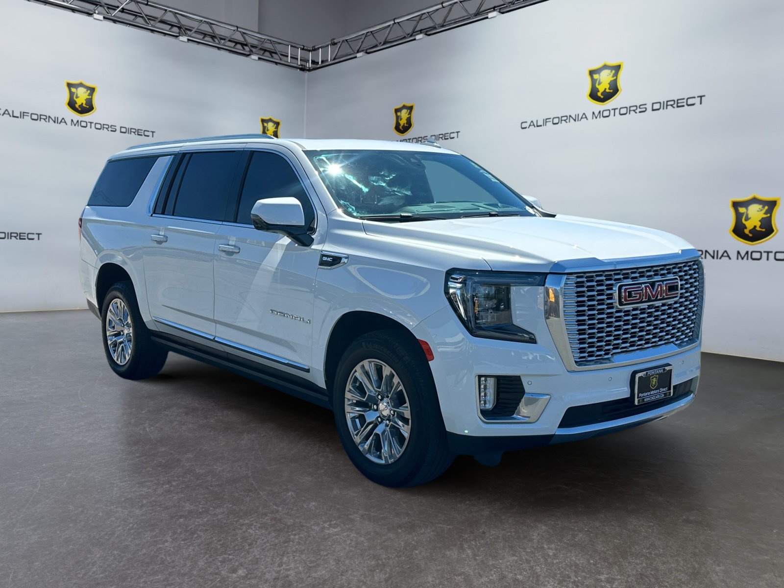 Used 2021 GMC Yukon XL Denali AWD/4WD image 7
