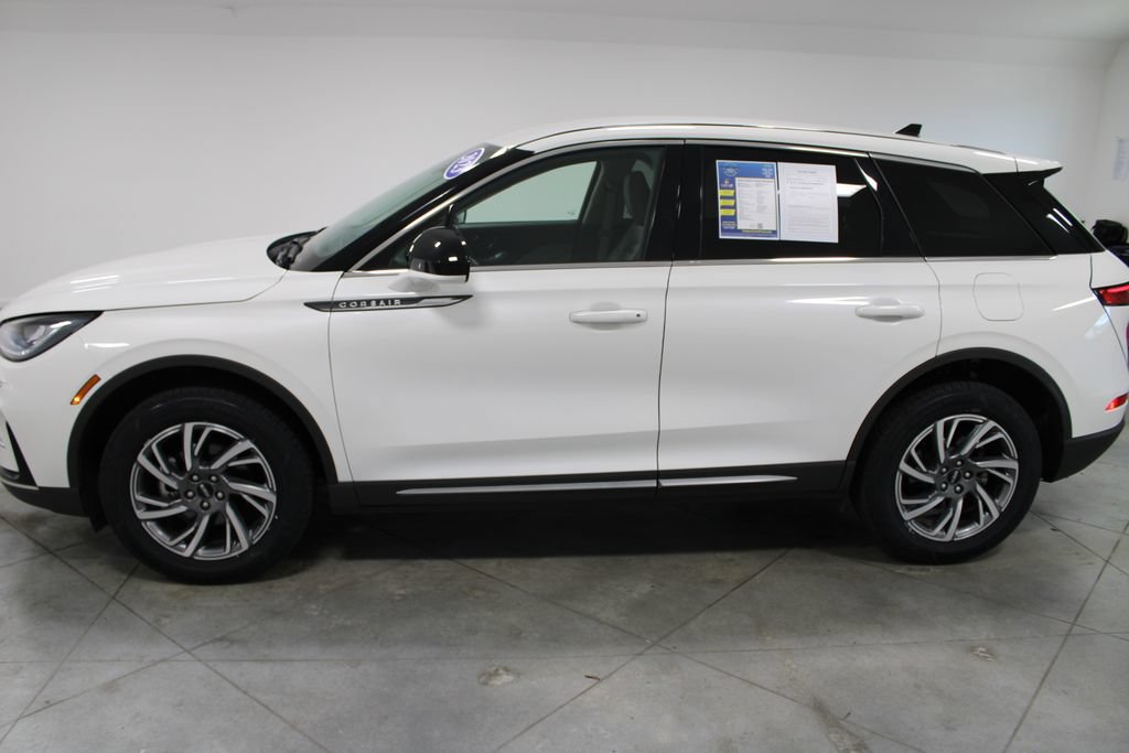 Used 2023 Lincoln Corsair FWD image 6