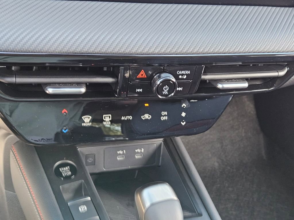 New 2026 Nissan Kicks SR image 23