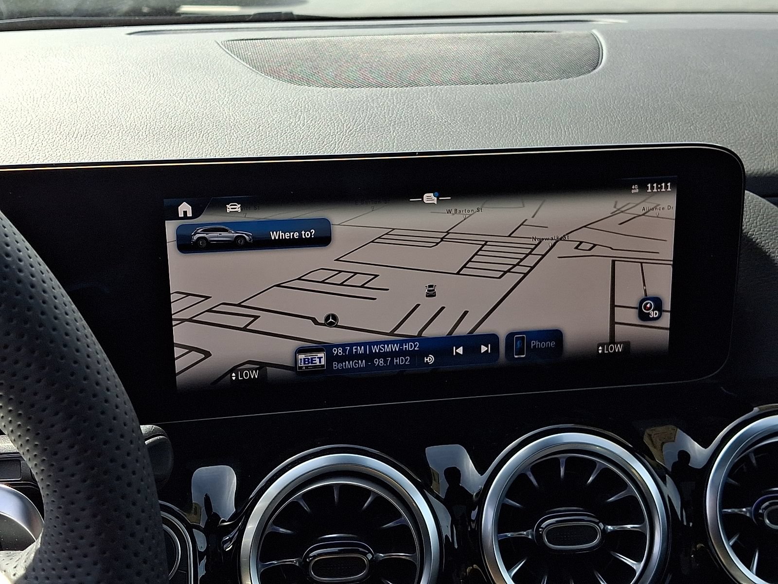 New 2026 Mercedes-Benz GLA 35 AMG 4MATIC image 12
